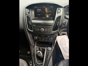 Ford Focus thumbnail