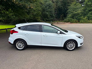 Ford Focus thumbnail