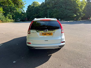 Honda CR-V thumbnail