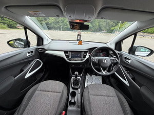 Vauxhall Crossland X thumbnail