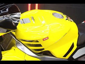 Aprilia RSV1000 thumbnail