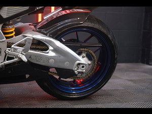 Aprilia RSV1000 thumbnail