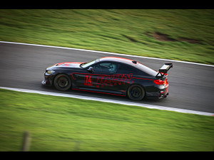 BMW M4 thumbnail