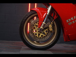 DUCATI 916 thumbnail