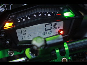 KAWASAKI Z1000 thumbnail
