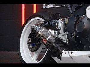 Honda CBR1000RR Fireblade thumbnail