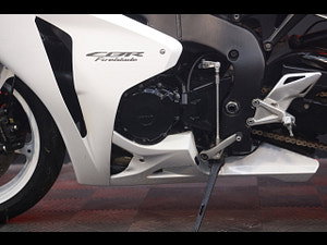 Honda CBR1000RR Fireblade thumbnail