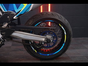 HUSQVARNA 701 Supermoto thumbnail