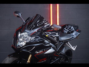 Suzuki Gsx-r1000 thumbnail