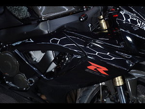 Suzuki Gsx-r600 thumbnail