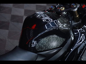 Suzuki Gsx-r600 thumbnail