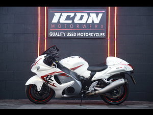 Suzuki GSX1300R Hayabusa thumbnail