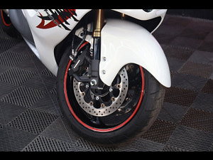 Suzuki GSX1300R Hayabusa thumbnail