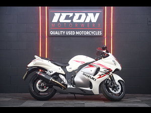 Suzuki GSX1300R Hayabusa thumbnail
