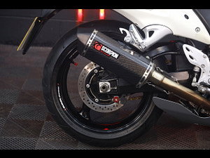 Suzuki GSX1300R Hayabusa thumbnail
