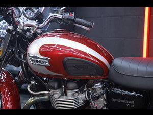 Triumph Bonneville T100 thumbnail