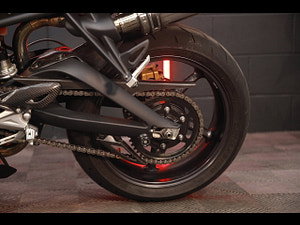 Triumph Street Triple 675 thumbnail