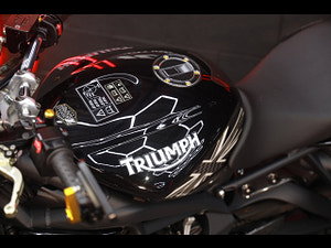 Triumph Street Triple 675 thumbnail