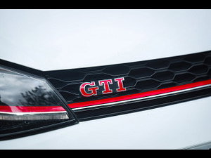 Volkswagen Golf thumbnail
