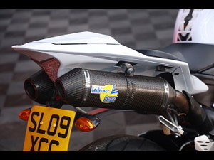 Yamaha R1 thumbnail