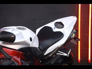 Yamaha R1 thumbnail