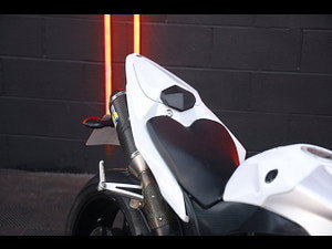 Yamaha R1 thumbnail
