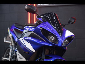 Yamaha R1 thumbnail