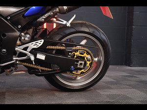 Yamaha R1 thumbnail