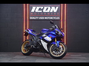 Yamaha R1 thumbnail