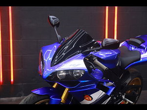 Yamaha R1 thumbnail