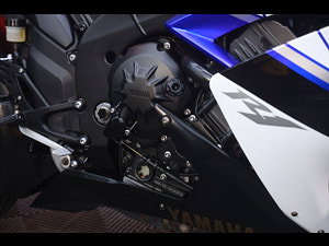 Yamaha R1 thumbnail