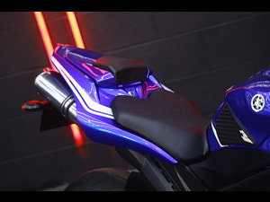 Yamaha R1 thumbnail