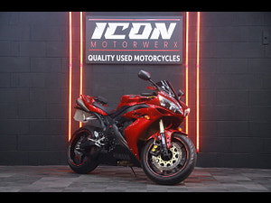 Yamaha R1 thumbnail