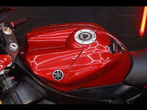 Yamaha R1 thumbnail