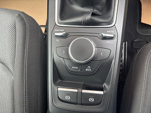 Audi Q2 thumbnail