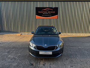 Skoda Octavia thumbnail