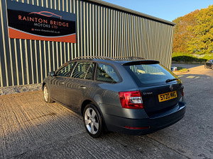 Skoda Octavia thumbnail