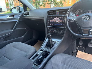 Volkswagen Golf thumbnail