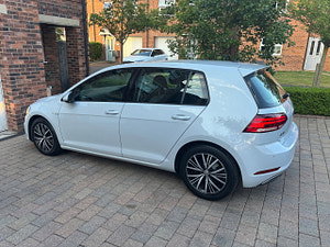 Volkswagen Golf thumbnail