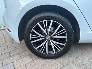 Volkswagen Golf thumbnail