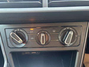 Volkswagen Polo thumbnail