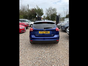 Ford Focus thumbnail