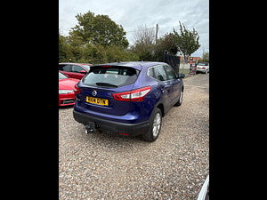 Nissan Qashqai thumbnail