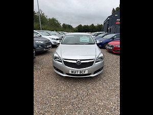 Vauxhall Insignia thumbnail