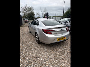 Vauxhall Insignia thumbnail