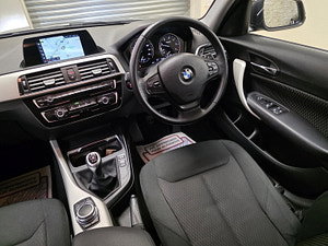BMW 1 Series thumbnail