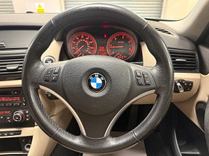 BMW X1 thumbnail