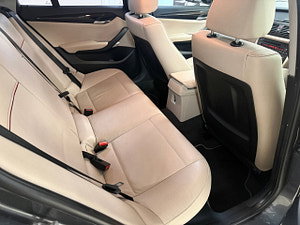 BMW X1 thumbnail