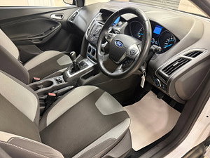 Ford Focus thumbnail