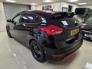 Ford Focus thumbnail